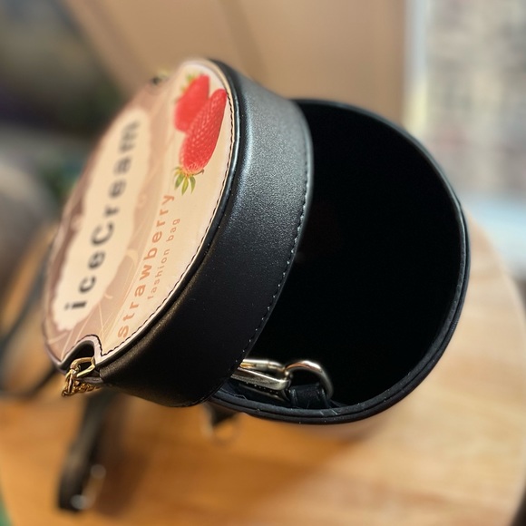 Ice cream container handbag! - Picture 3 of 3